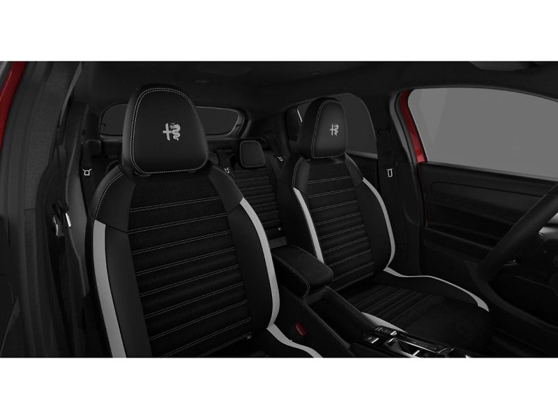 Alfa Romeo Junior (2026) Ibrida 1.2 Turbo Hybrid 145k Q - fotka 6 z 7