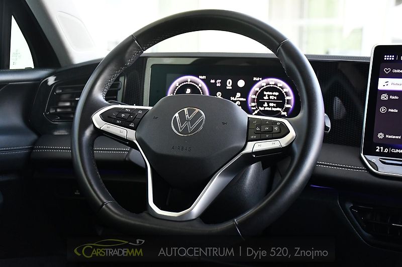 Volkswagen Tiguan 2.0TDi N.TOP 4M ZÁRUKA - fotka 27 z 55