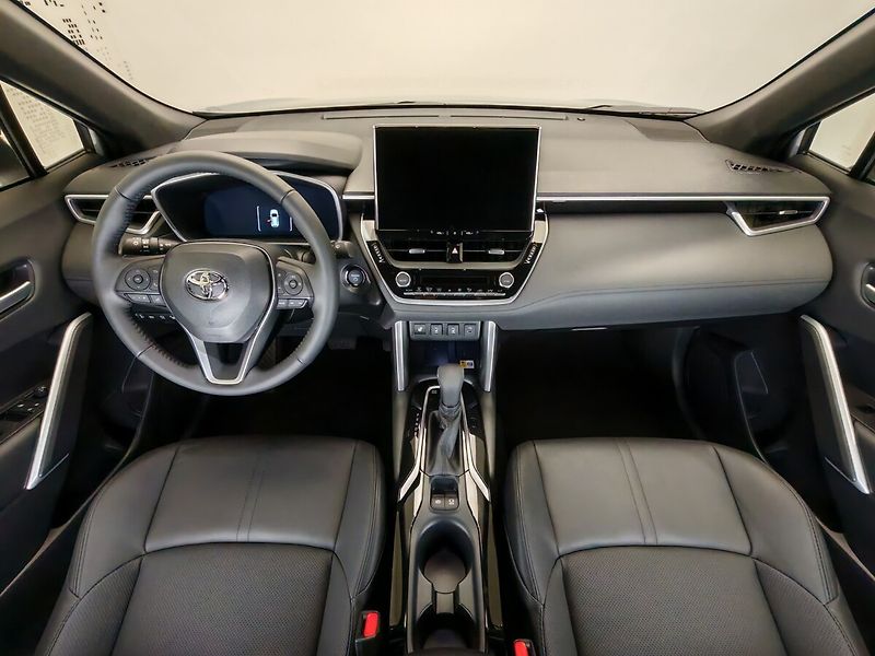 Toyota Corolla Cross 2,0 Hybrid Executive - fotka 14 z 45