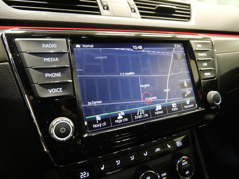 Škoda Superb - fotka 14 z 27