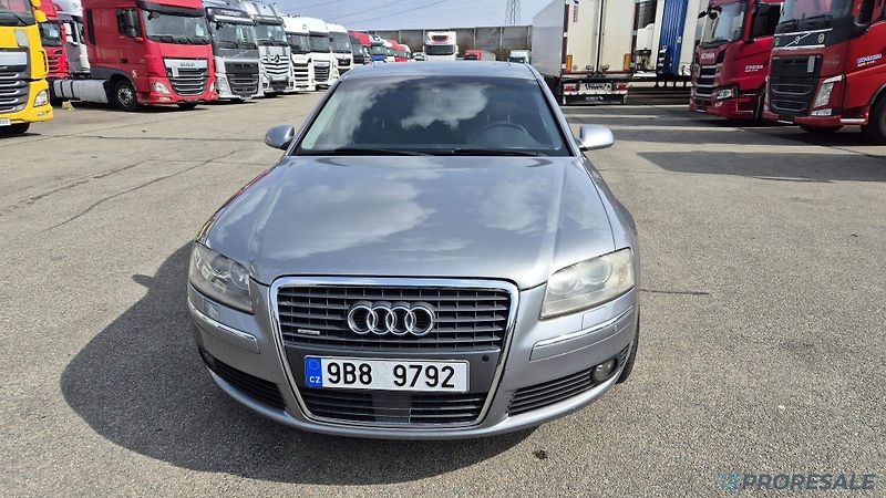 Audi A8 4,2TDi 240 kW-není odpočet - fotka 2 z 19