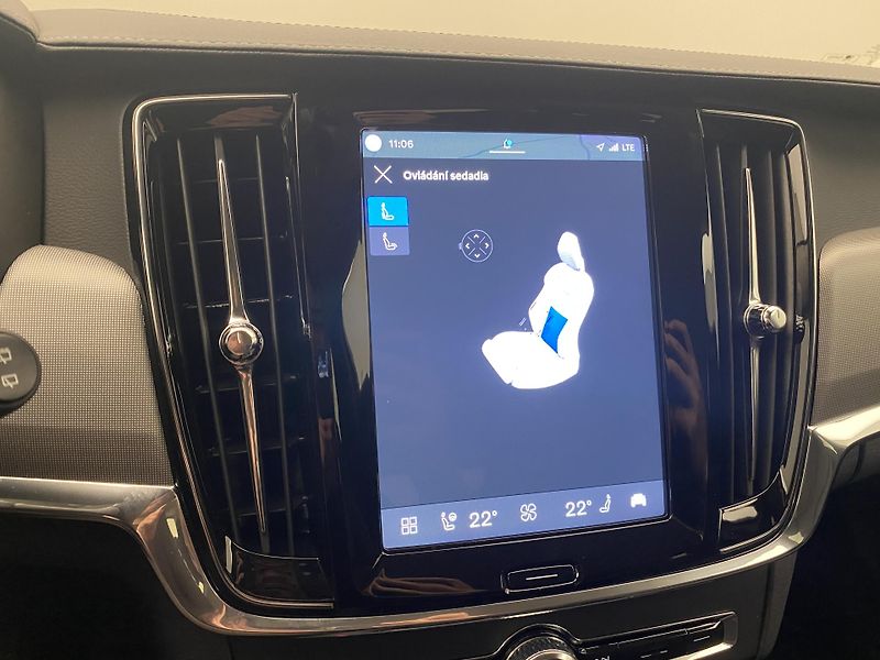 Volvo V90 T6 AWD RECHARGE BRIGHT PLUS - fotka 55 z 58