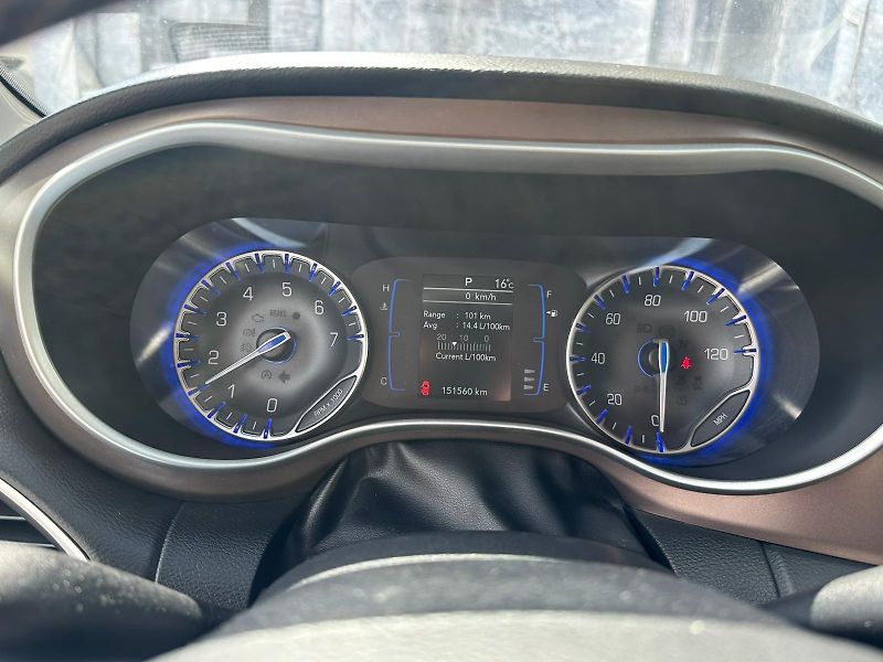 Chrysler Pacifica (2019) 3.6i, 214KW, BLIS - fotka 17 z 26