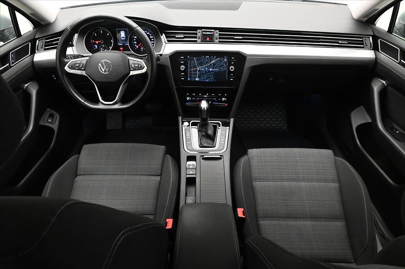 Volkswagen Passat 2,0 TDI 110 kW DSG Business Zá - fotka 15 z 32