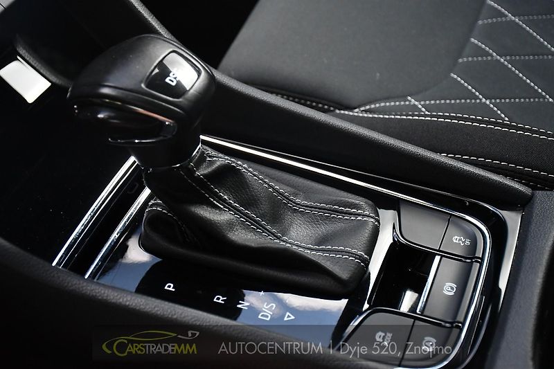 Škoda Karoq 2.0TDi SPORTLINE ACC  - fotka 35 z 51