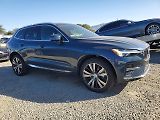 Volvo XC60 (2023) Auto na cestě - náhled 3
