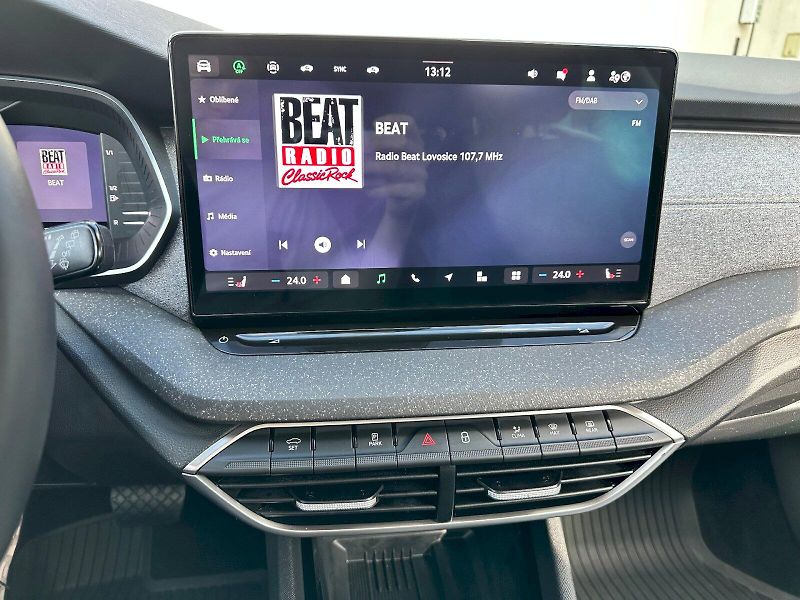 Škoda Octavia (2024) 1.5 TSI 110kW MHEV Top Selecti - fotka 12 z 23