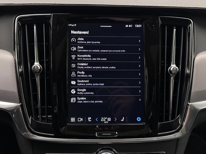 Volvo V90 T6 AWD RECHARGE BRIGHT PLUS  - fotka 36 z 46