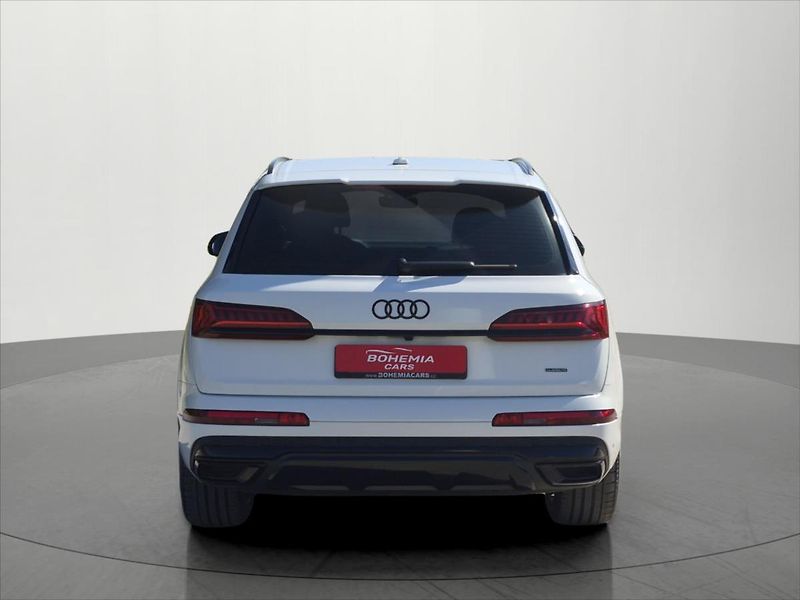 Audi Q7 3,0 50 TDI S-LINE ČR - fotka 6 z 33