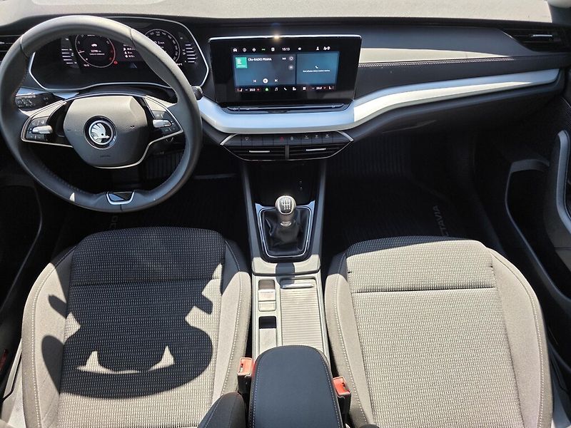 Škoda Octavia 1,5 TSi 85 kW Selection - fotka 9 z 21