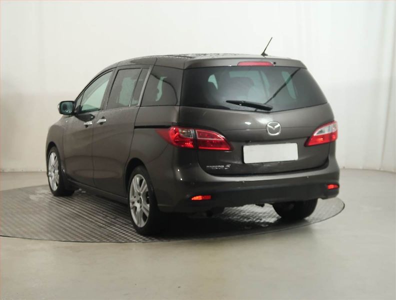 Mazda 5 (2014) 1.6 D, 7 míst, Navi, Tempomat - fotka 4 z 16