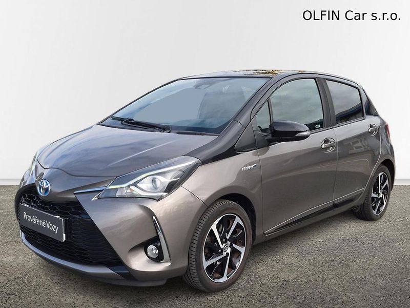 Toyota Yaris Selection Smart 1,5 Hev - fotografie inzerátu
