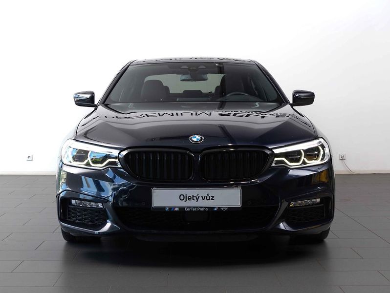 BMW Řada 5 540d xDrive Limousine - fotka 2 z 21