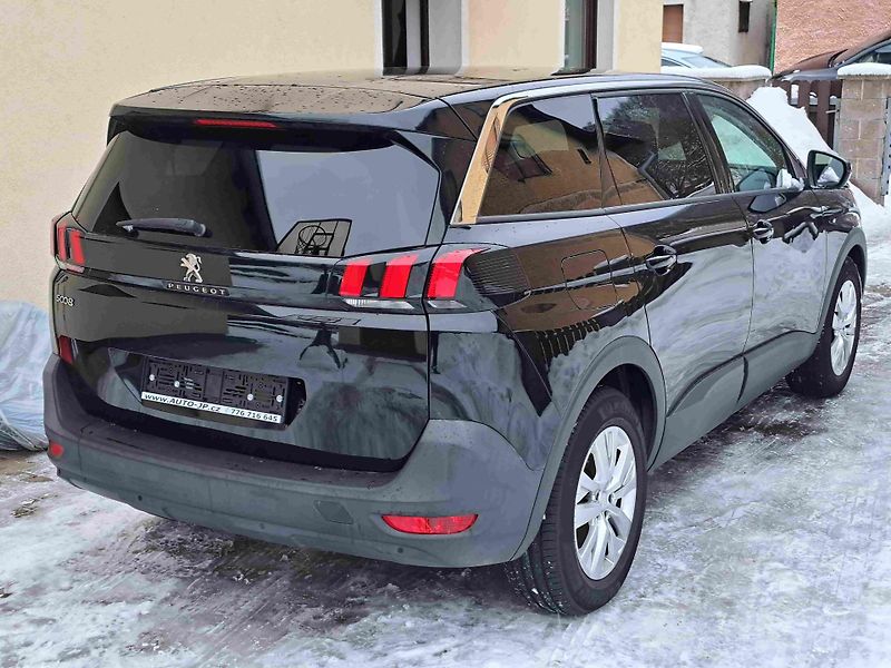 Peugeot 5008 (2020) 1,2 PT EAT8 17ALU PDC NAVI - fotka 3 z 24
