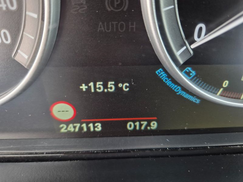 BMW X5 (2017) 2.0 TDI XDrive, Odpočet DPH - fotka 25 z 31