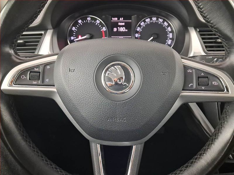 Škoda Rapid (2017) 1.2 TSI, Navi - fotka 16 z 19
