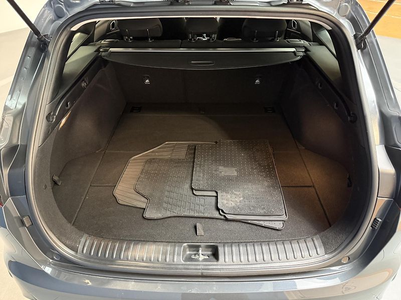 Kia Ceed 1.5 T-GDI 118kW Top SW DCT - fotka 12 z 13