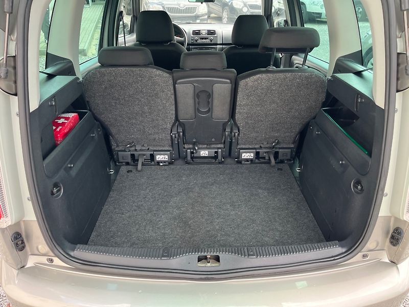 Škoda Roomster (2010) 1.6 TDI Velmi pěkný - fotka 11 z 19