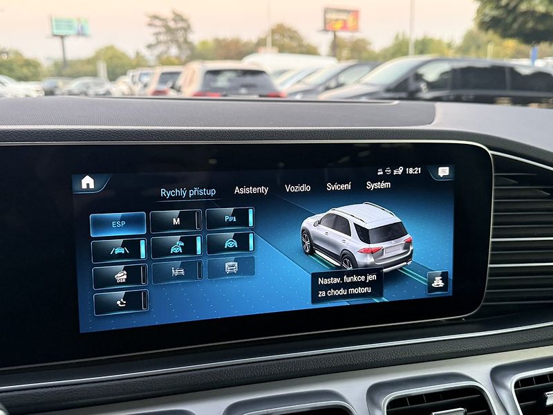 Mercedes-Benz GLE (2021) 350 de 4MATIC SUV - fotka 33 z 50