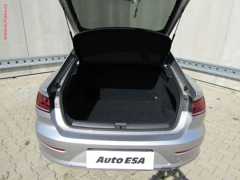 Volkswagen Arteon (2019) 2.0 TDi, DSG, navi, park - fotka 7 z 18