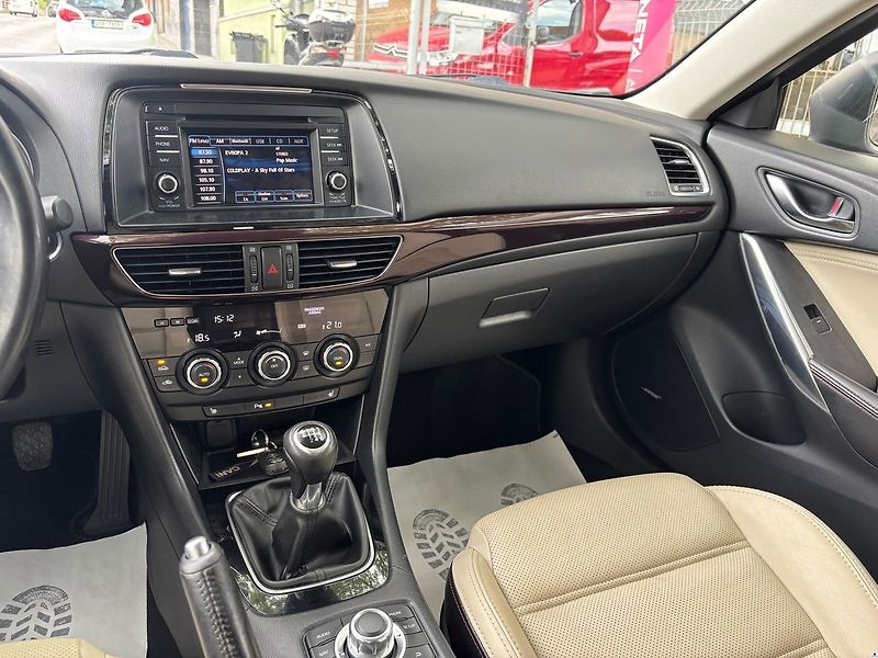 Mazda 6 2.2D/2014/129KW-MAN6-ZÁRUKA12 - fotka 20 z 45