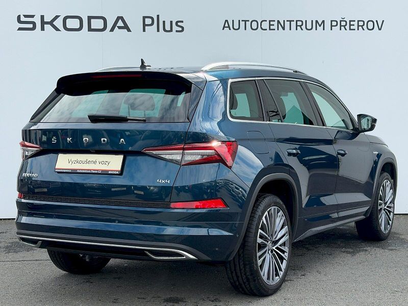Škoda Kodiaq (2022) 2.0 TSI 140kW 4x4 DSG L&K - fotka 2 z 35