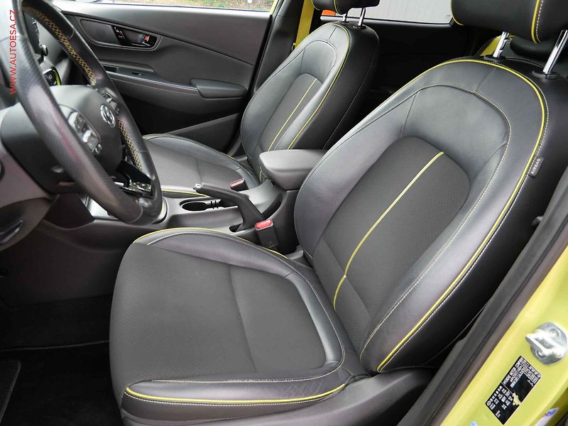 Hyundai Kona (2018) 1.0 TGDi, ČR - fotka 9 z 20