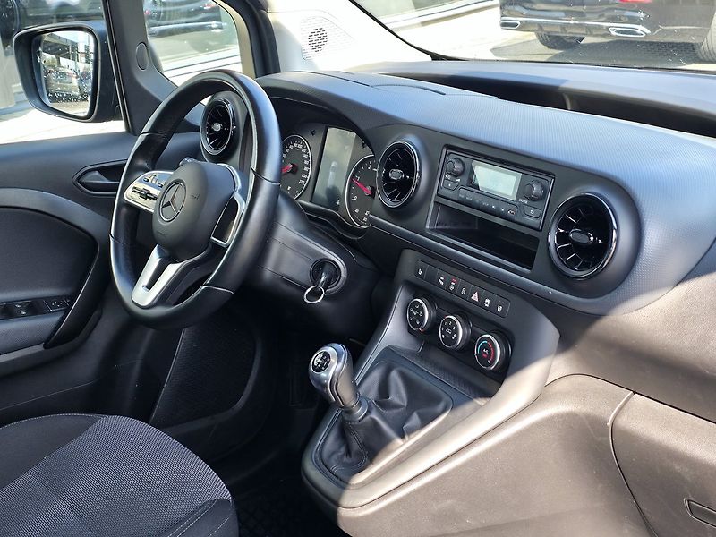 Mercedes-Benz Citan 110 CDI Tourer PRO S - fotka 14 z 24