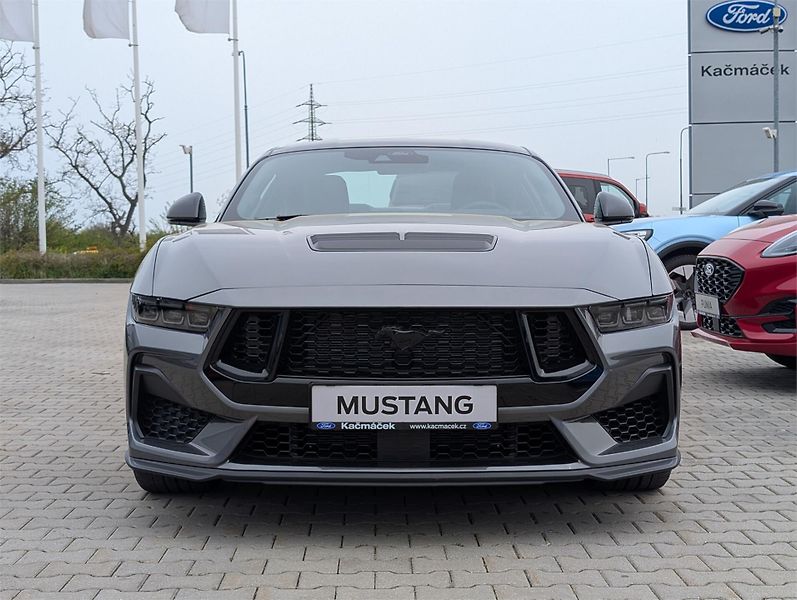 Ford Mustang (2026) V8 GT, Fastback, 5.0 GT 328 kW - fotka 8 z 26