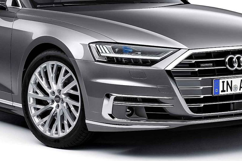 Audi A8L W12.