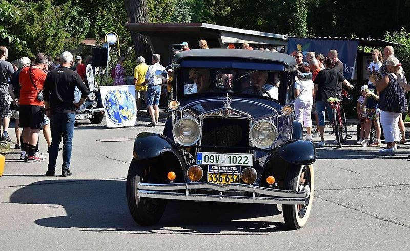 Již 18. ročník Veterán Rallye z lázní do lázní s podtitulem na pohodu, odstartovala v neděli ráno ze Skalky. 13.8. 2023