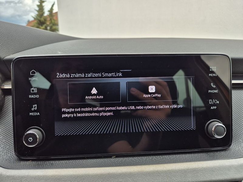 Škoda Kamiq Top Selection 1.0 TSI 85 kW - fotka 24 z 27