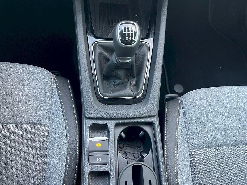 Škoda Octavia (2024) COMBI TOP SELECTION 2,0 TDI 85 - fotka 22 z 34