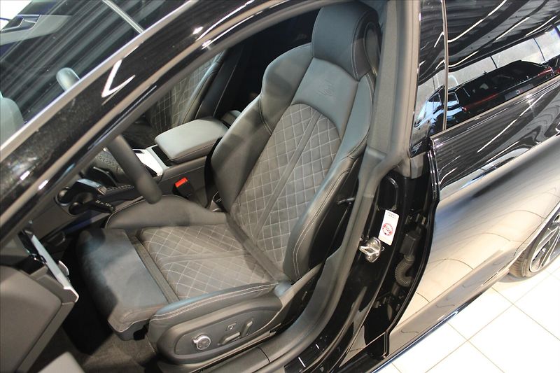 Audi S5 TDi quattro Sportback Laser/36 - fotka 8 z 32