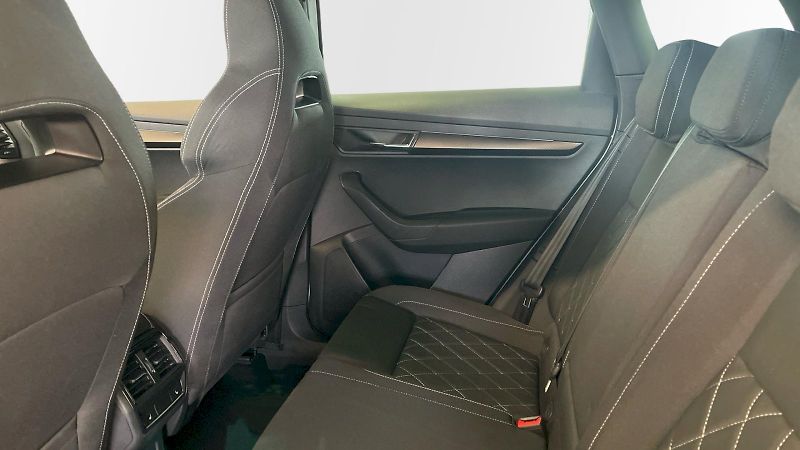 Škoda Karoq (2022) Sportline 1.5 TSI 110kW - fotka 13 z 33