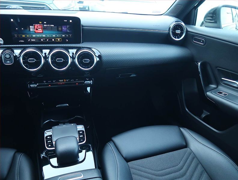 Mercedes-Benz Třídy A (2018) Style A 180 - fotka 8 z 18