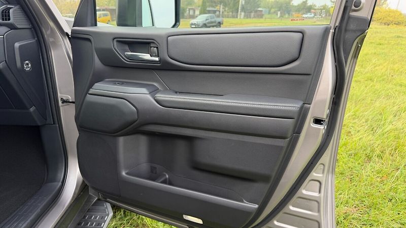Toyota Land Cruiser 2.8L MHEV 8AT 4X4 Executive Sk - fotka 20 z 30
