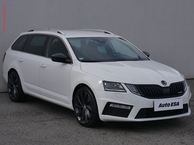 Škoda Octavia (2019) 2.0 TDi, RS, DSG, LED - fotka 1 z 26