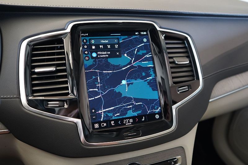 Volvo XC90 B5 PLUS AWD, Vzduch, Ventilace - fotka 29 z 47