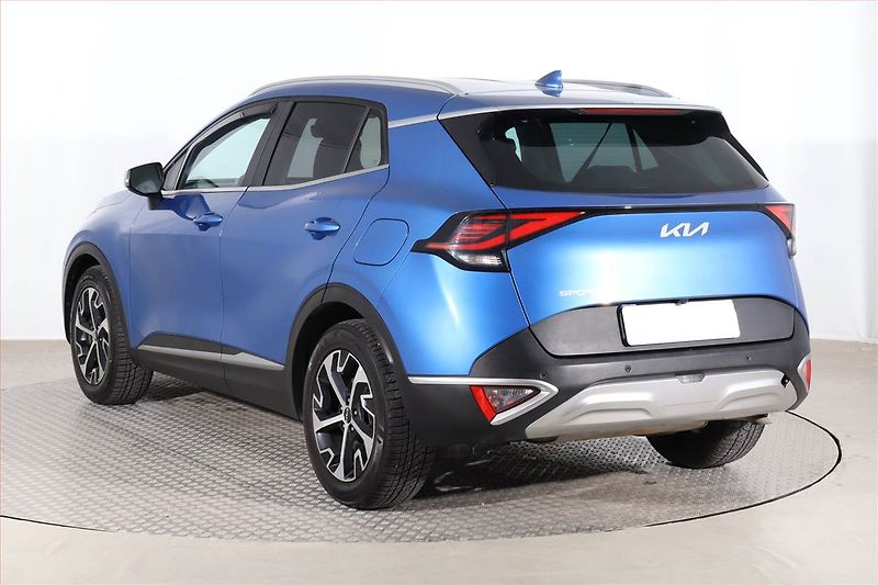 Kia Sportage (2022) 1.6 T-GDI - fotka 4 z 25