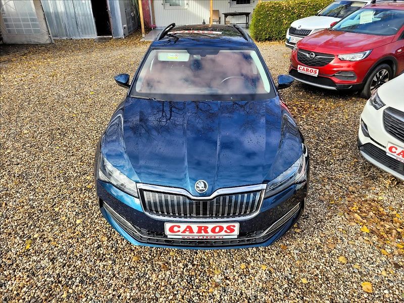 Škoda Superb 1,4 TSI,PHEV,DSG,LED,NAVI,VÝHŘ - fotka 46 z 47