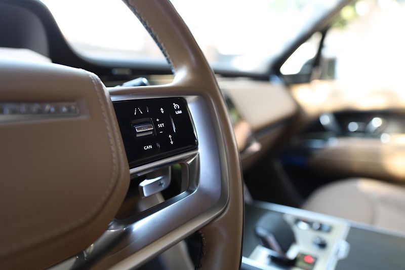 Land Rover Range Rover (2023) 3.0D mHEV D250 HSE AWD AT - fotka 19 z 42