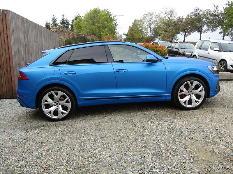 Audi Q8 (2021) 50 TDI 210kW  S-LINE - fotka 9 z 42