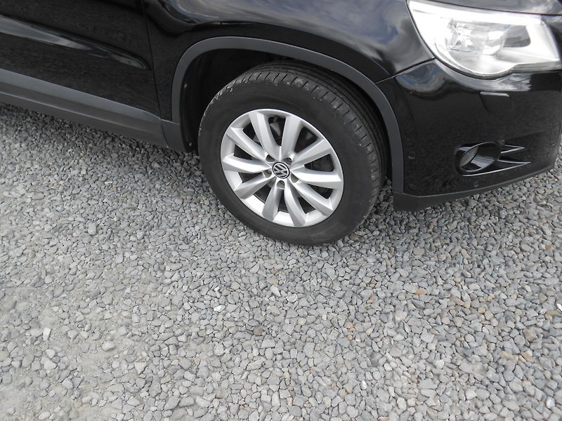 Volkswagen Tiguan 2.0TDi 103KW,,XENONY,DSG - fotka 11 z 40
