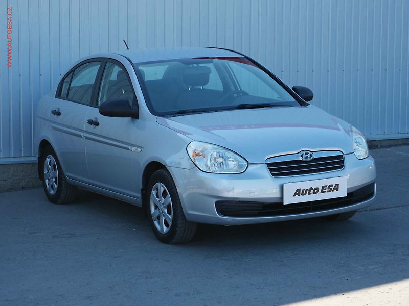 Hyundai Accent (2010) 1.4i, 1.maj,ČR, TZ, park - fotografie inzerátu