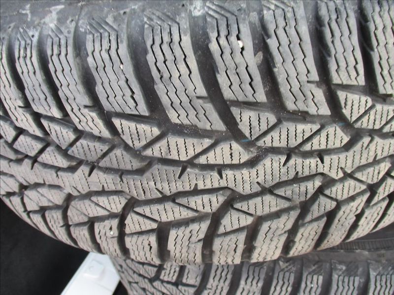 Volvo V50 2,0 D, digiklima, serviska, - fotka 10 z 34