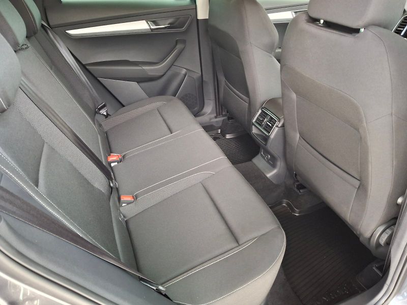 Škoda Karoq (2023) Ambition DSG 1,5TSi 110kW - fotka 14 z 32