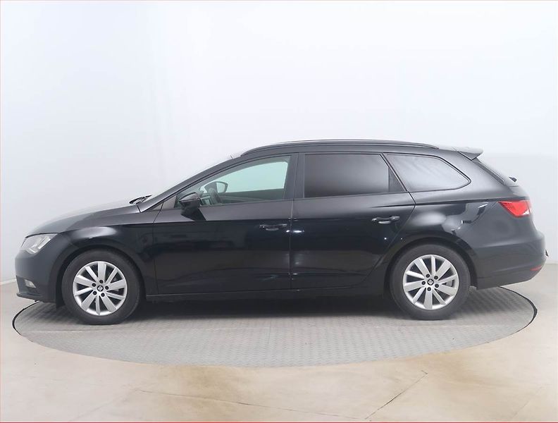 Seat Leon (2014) 1.6 TDI, Navi, Tempomat - fotka 3 z 15