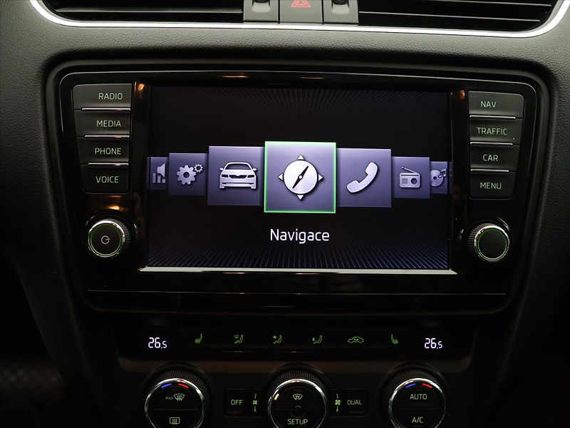 Škoda Octavia 2,0 TDI 110kW DSG Elegance+ - fotka 20 z 30