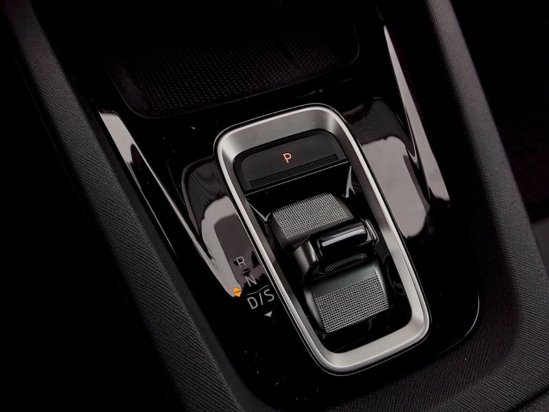 Škoda Octavia (2024) Top Selection 1,5 Tsi 110 Kw D - fotka 24 z 39